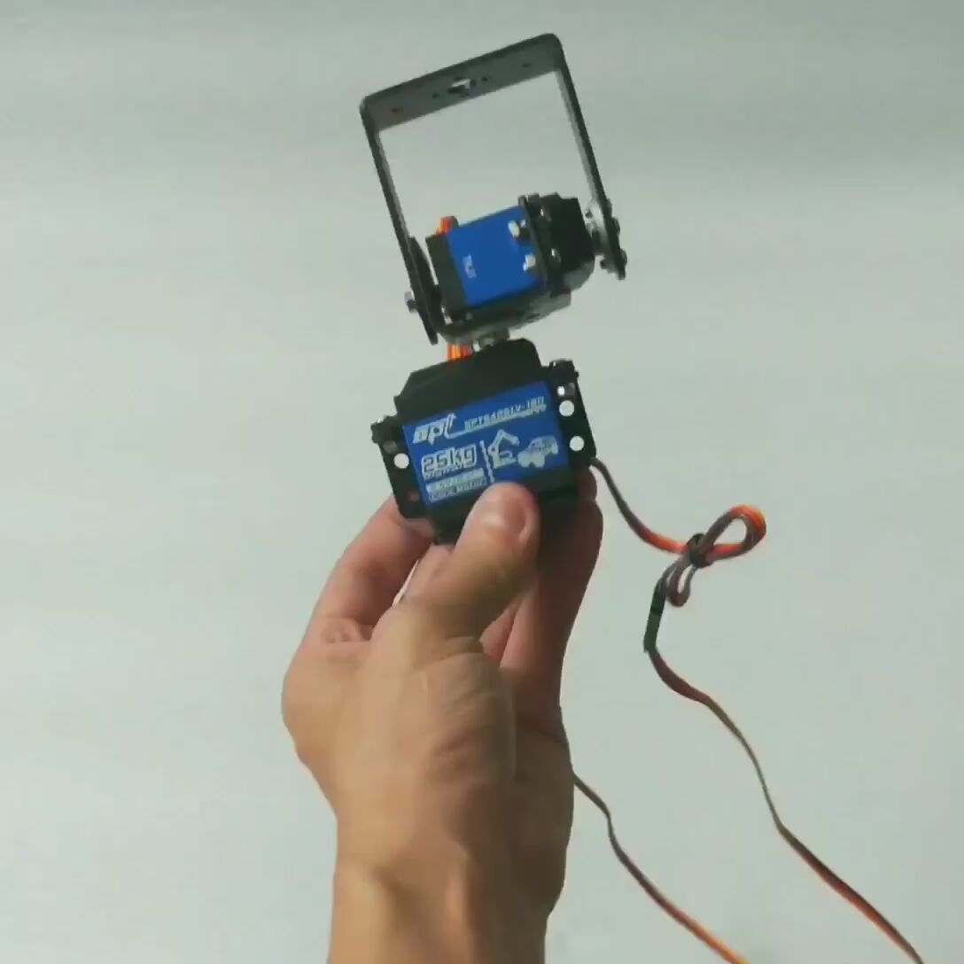 2 dot. Zrobotyzowane uchwyty d – Robot Arm Kit recenzja i cena