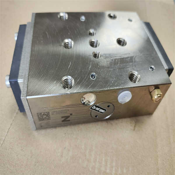 Pneumatyczny chwytak mechanicz – Robot Gripper recenzja i cena
